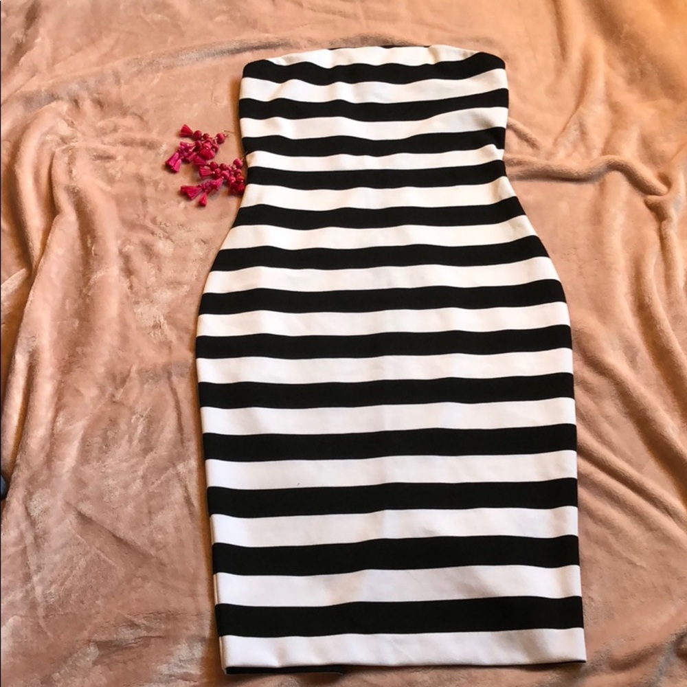 Express black and white dress